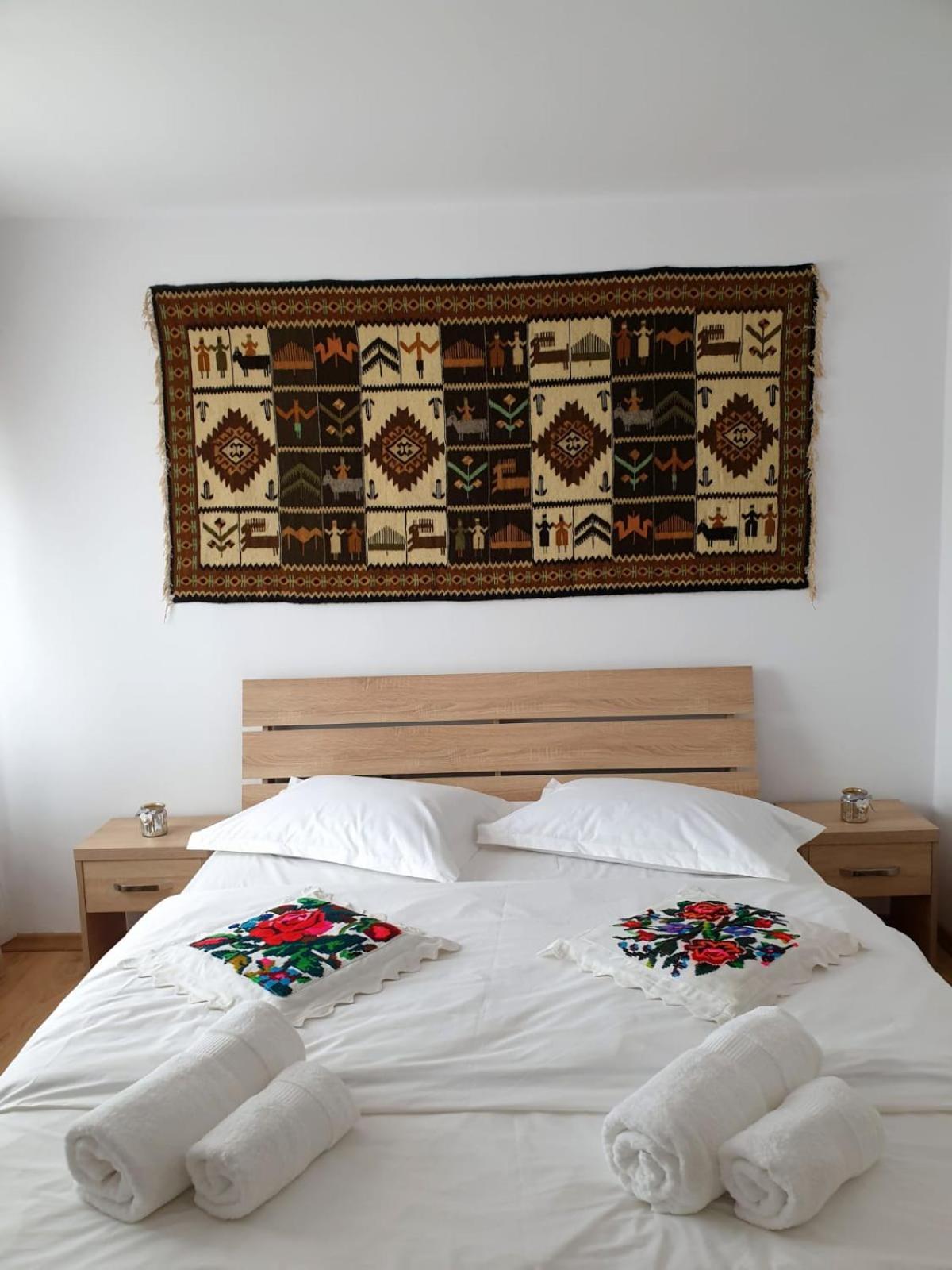 Casa Tomșa Bed & Breakfast Rozavlea Cameră foto